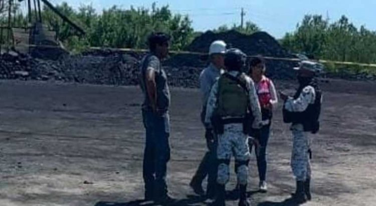 Hay 10 mineros atrapados en pozo de carbón en Coahuila