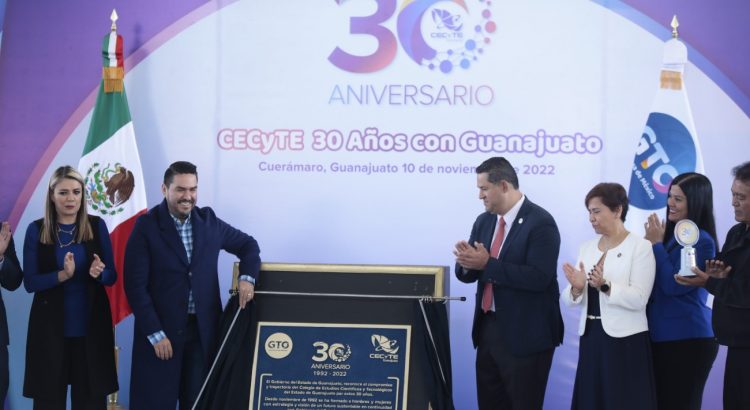 Conmemoran 30 años del CECyTE Guanajuato