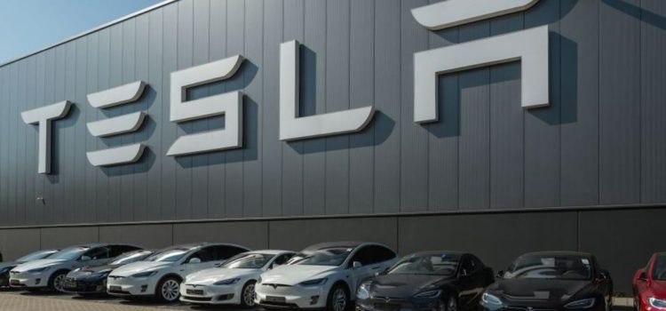 Tesla Motors busca al Estado para nuevos proyectos