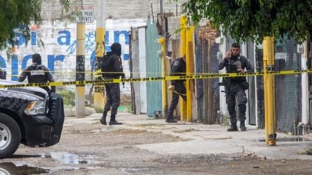 Localizan a dos personas sin vida en una colonia de Celaya; fueron víctimas de arma de fuego