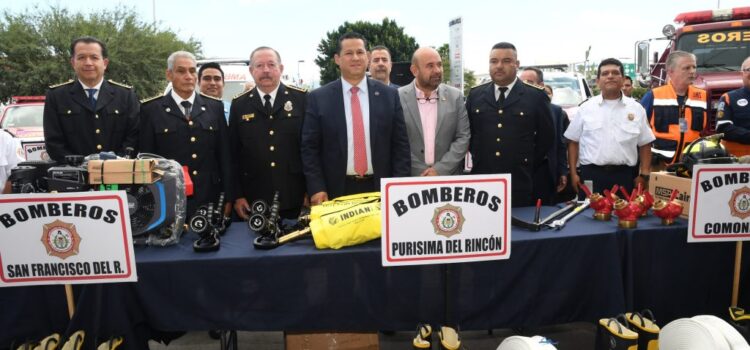 Guanajuato apoya a sus héroes: entrega equipamiento a Bomberos por más de 30 mdp