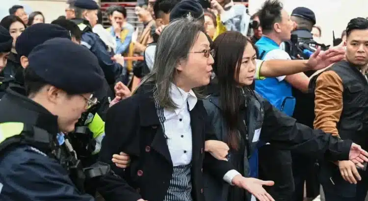 Sentencian por «subversión» a 45 activistas pro-democracia en Hong Kong